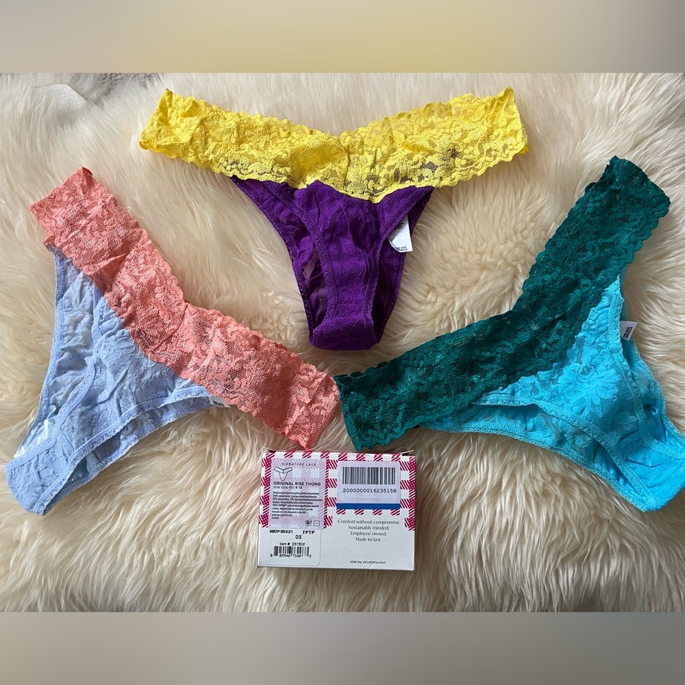 NIB Hanky Panky Signature set of three stretch-lace low-rise thongs $85